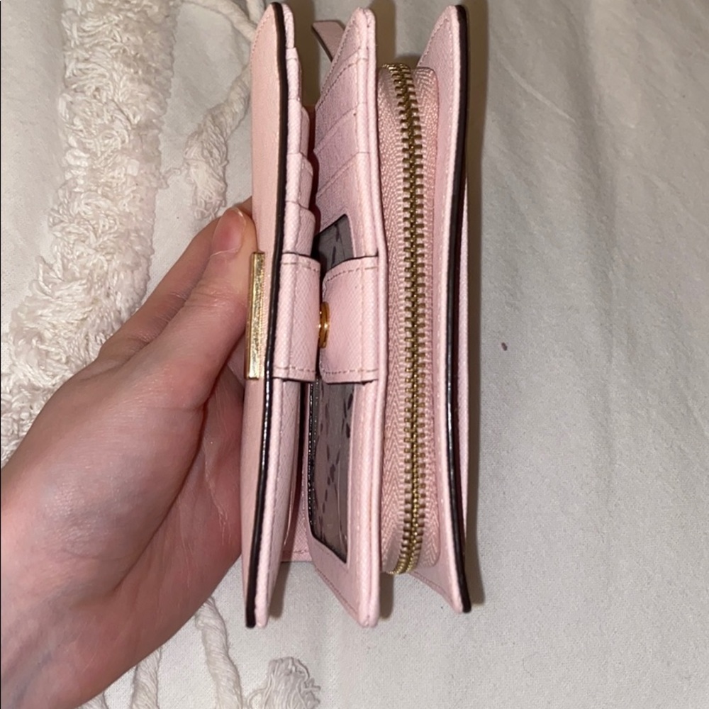 Kate Spade Wallet - Picture 4 of 4
